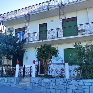 Casa vacanze Mongiove Mare Pigna Rossa, Patti